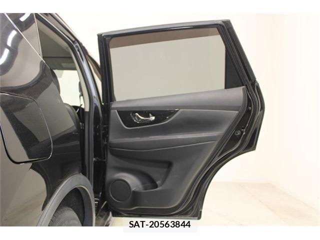 Nissan X-TRAIL HYBRID 2019-08 8662627-29