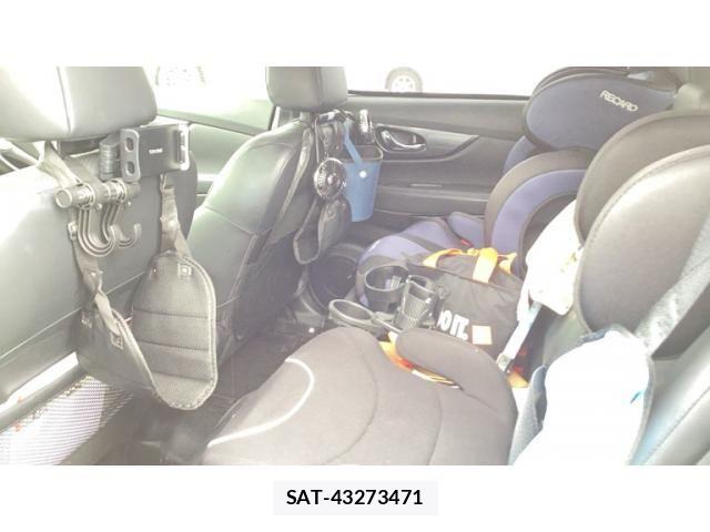 Nissan X-TRAIL HYBRID 2016-02 8662631-13