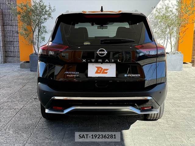Nissan X-TRAIL HYBRID 2024-04 8662600-13