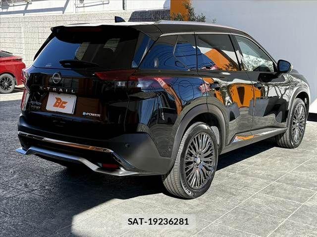 Nissan X-TRAIL HYBRID 2024-04 8662600-14