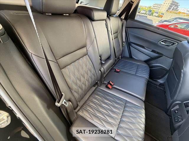 Nissan X-TRAIL HYBRID 2024-04 8662600-17