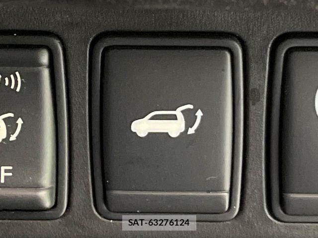 Nissan X-TRAIL HYBRID 2016-01 8747078-4