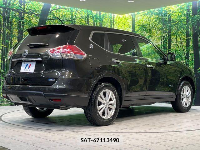 Nissan X-TRAIL HYBRID 2016-02 8747077-16
