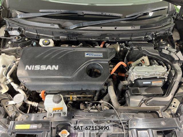 Nissan X-TRAIL HYBRID 2016-02 8747077-17