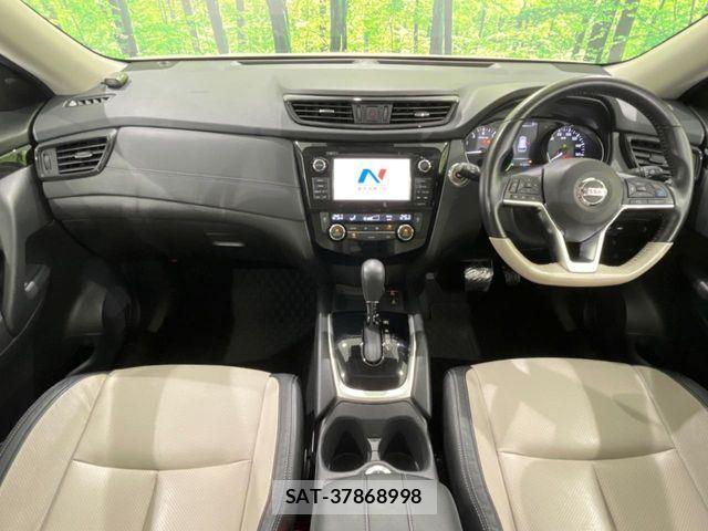 Nissan X-TRAIL HYBRID 2018-03 8747070-1