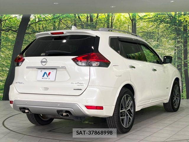 Nissan X-TRAIL HYBRID 2018-03 8747070-19
