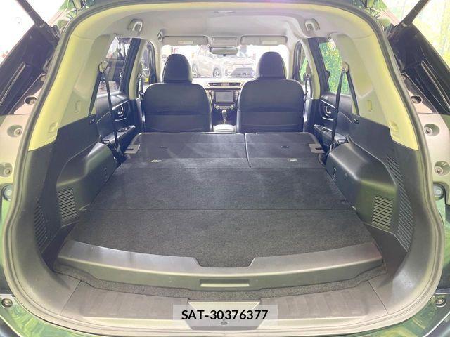 Nissan X-TRAIL HYBRID 2015-05 8747076-9