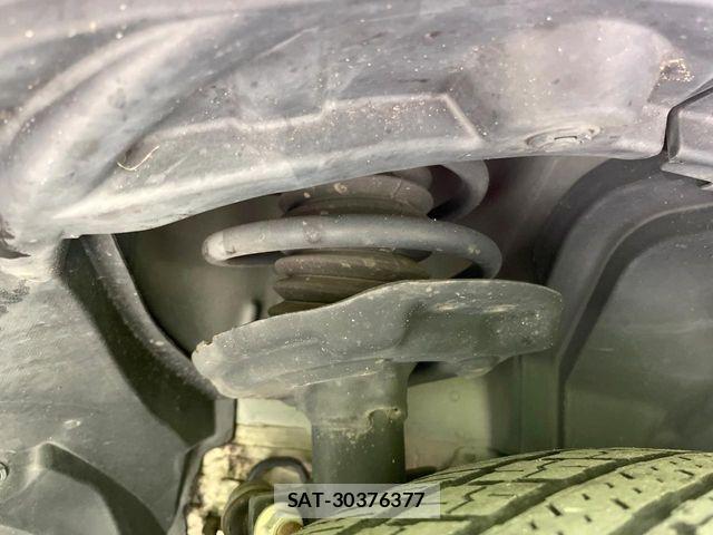 Nissan X-TRAIL HYBRID 2015-05 8747076-16