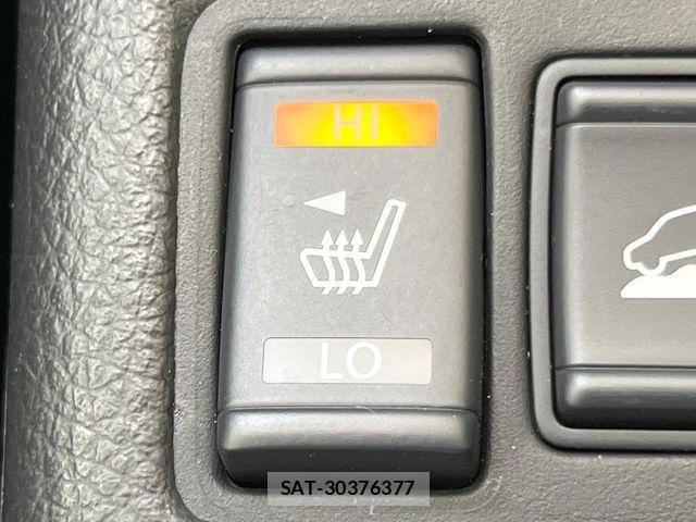 Nissan X-TRAIL HYBRID 2015-05 8747076-5