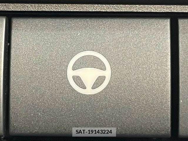 Nissan X-TRAIL HYBRID 2022-08 8747066-5