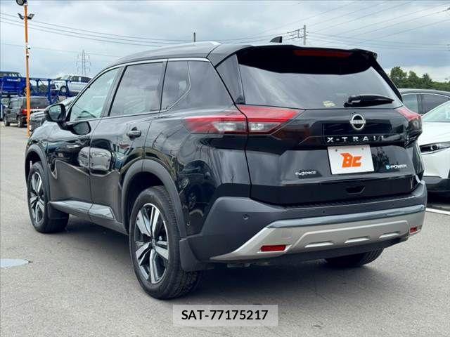 Nissan X-TRAIL HYBRID 2022-07 8747061-12