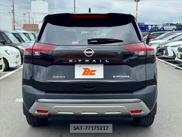 Nissan X-TRAIL HYBRID 2022-07 8747061-13