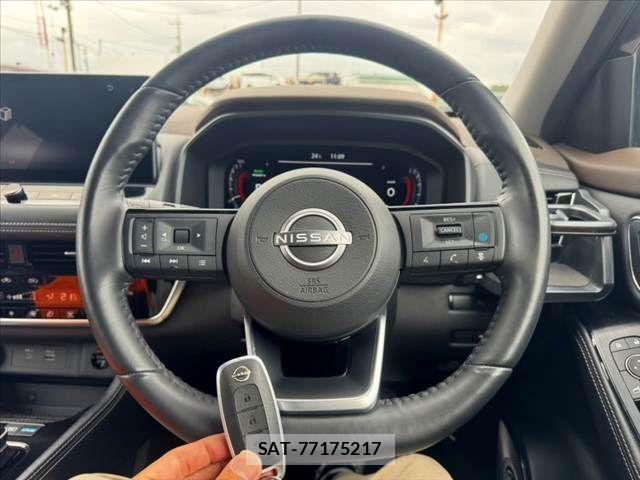 Nissan X-TRAIL HYBRID 2022-07 8747061-6