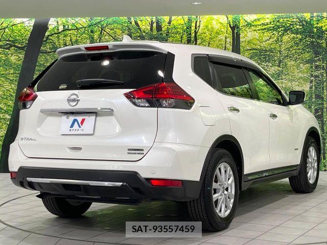Nissan X-TRAIL HYBRID 2018-04 8747071-18