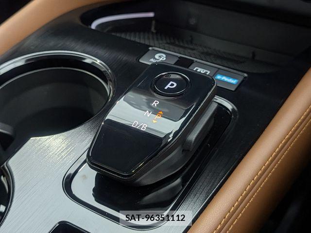 Nissan X-TRAIL HYBRID 2025-09 8747052-13