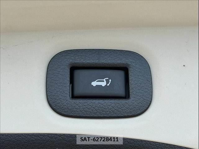 Nissan X-TRAIL HYBRID 2018-08 8747068-24