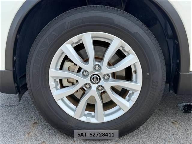 Nissan X-TRAIL HYBRID 2018-08 8747068-6