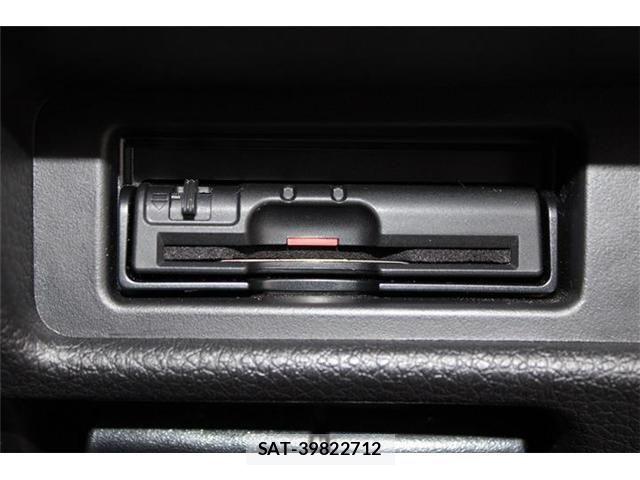 Nissan X-TRAIL HYBRID 2019-03 8747069-6