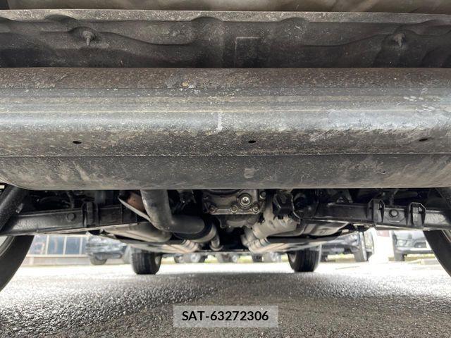 Nissan X-TRAIL HYBRID 2016-02 8747075-18