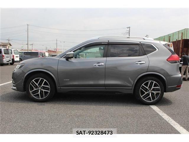 Nissan X-TRAIL HYBRID 2018-03 8747072-9