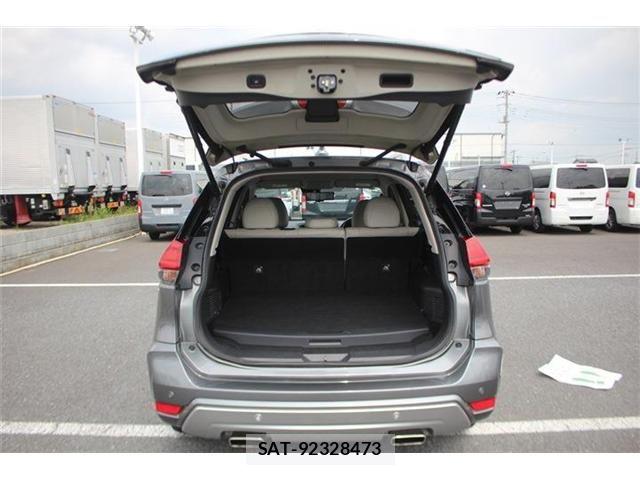 Nissan X-TRAIL HYBRID 2018-03 8747072-28