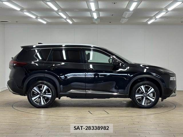 Nissan X-TRAIL HYBRID 2024-07 8798015-17