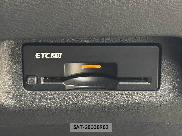 Nissan X-TRAIL HYBRID 2024-07 8798015-8