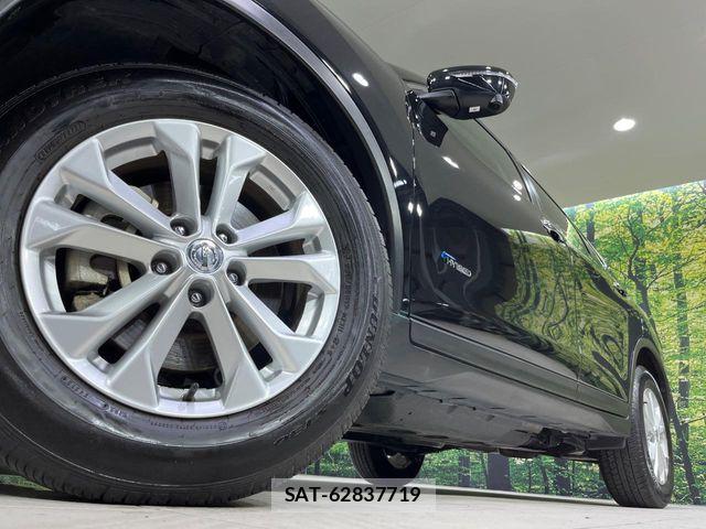 Nissan X-TRAIL HYBRID 2015-07 8798019-13