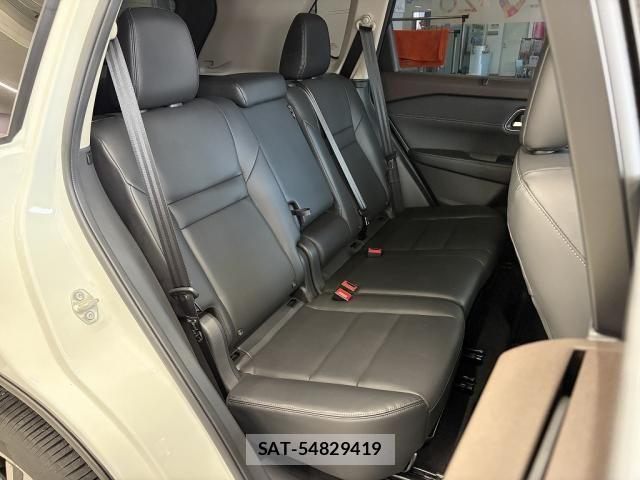 Nissan X-TRAIL HYBRID 2022-09 8832677-25