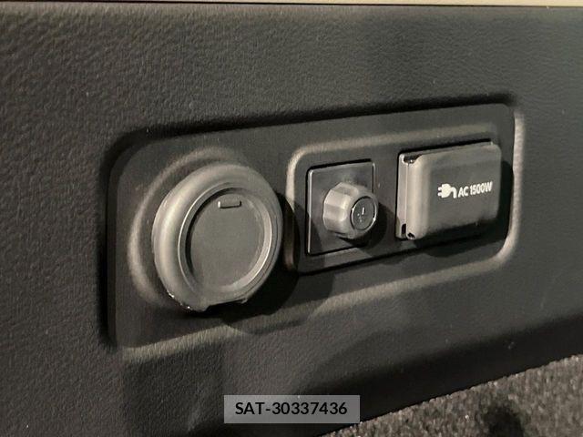 Nissan X-TRAIL HYBRID 2022-10 8832679-8