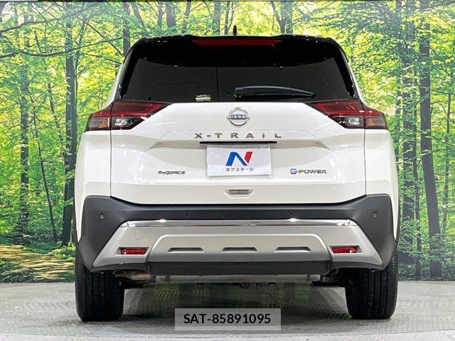 Nissan X-TRAIL HYBRID 2023-05 8832674-14