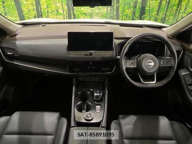 Nissan X-TRAIL HYBRID 2023-05 8832674-1