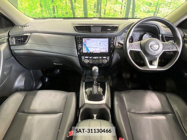 Nissan X-TRAIL HYBRID 2017-07 8832681-1
