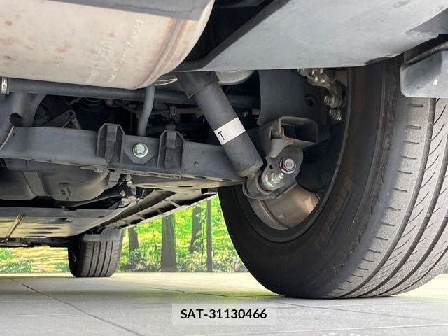 Nissan X-TRAIL HYBRID 2017-07 8832681-19