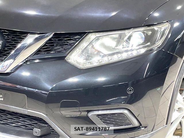 Nissan X-TRAIL HYBRID 2015-05 8832680-11
