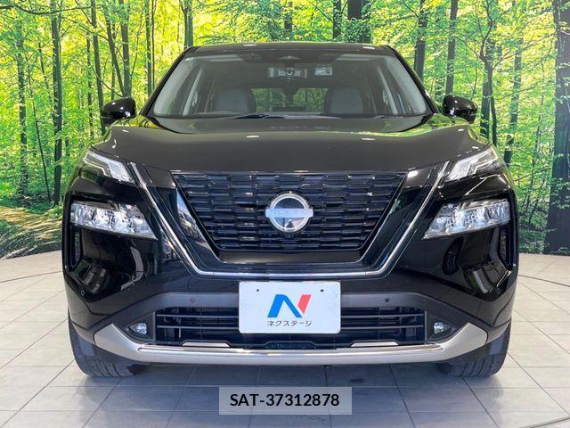 Nissan X-TRAIL HYBRID 2023-08 8851191-13