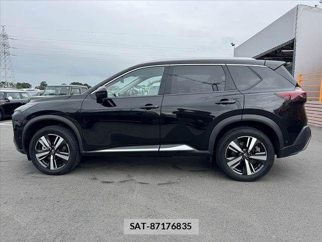 Nissan X-TRAIL HYBRID 2022-07 8851189-10