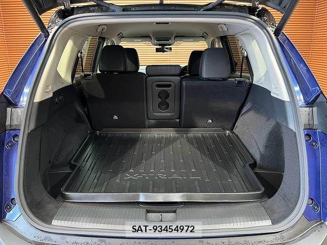 Nissan X-TRAIL HYBRID 2022-10 8872472-12