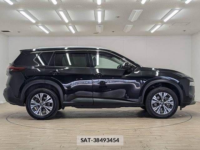 Nissan X-TRAIL HYBRID 2022-09 8872473-17