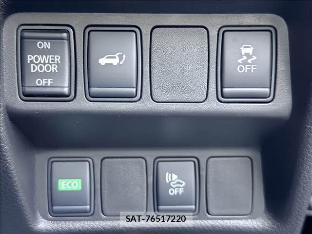 Nissan X-TRAIL HYBRID 2018-03 8872476-15