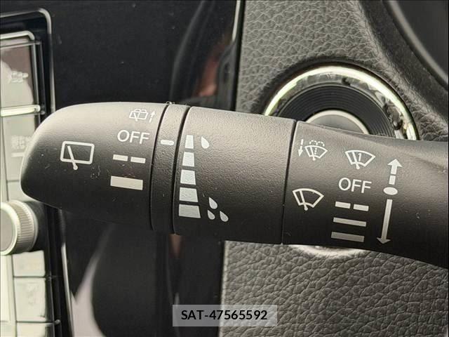 Nissan X-TRAIL HYBRID 2018-01 8883129-13