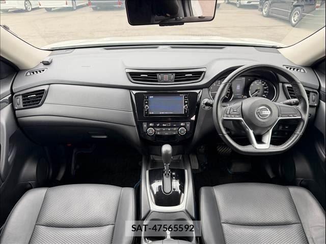 Nissan X-TRAIL HYBRID 2018-01 8883129-1