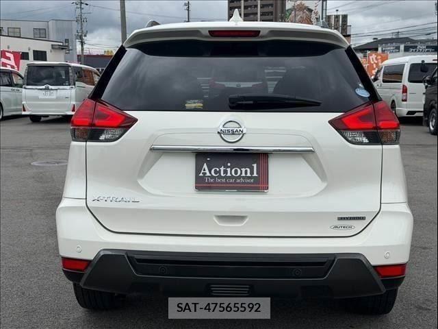 Nissan X-TRAIL HYBRID 2018-01 8883129-4