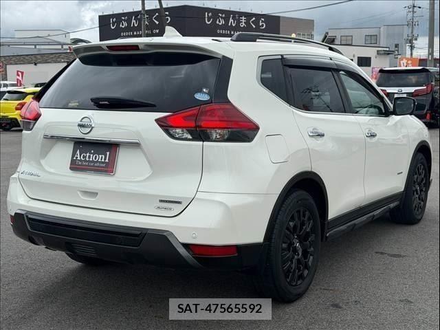 Nissan X-TRAIL HYBRID 2018-01 8883129-5