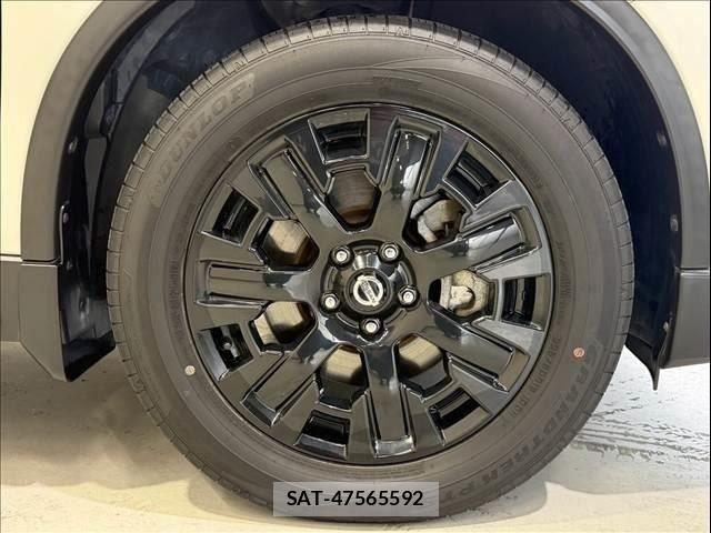 Nissan X-TRAIL HYBRID 2018-01 8883129-6