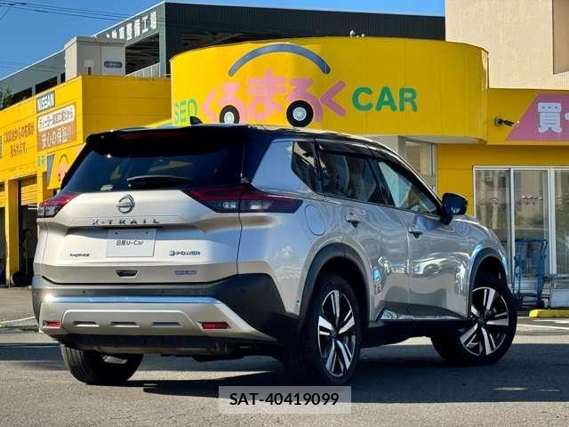 Nissan X-TRAIL HYBRID 2024-03 8883122-1