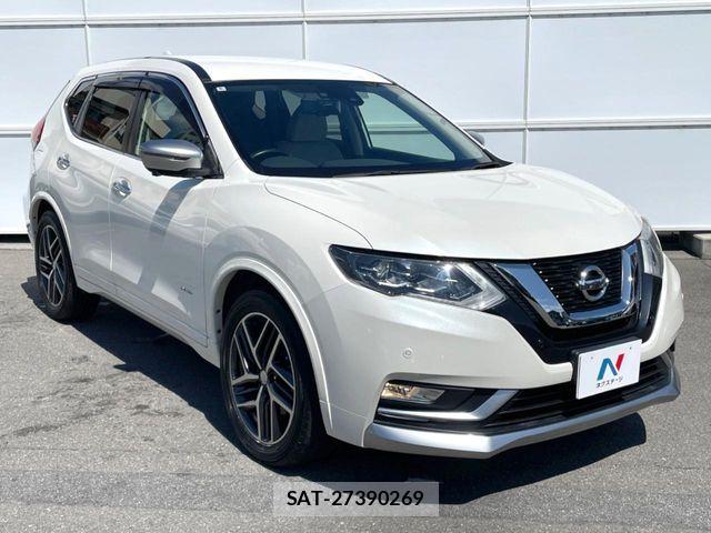 Nissan X-TRAIL HYBRID 2018-05 8883131-15