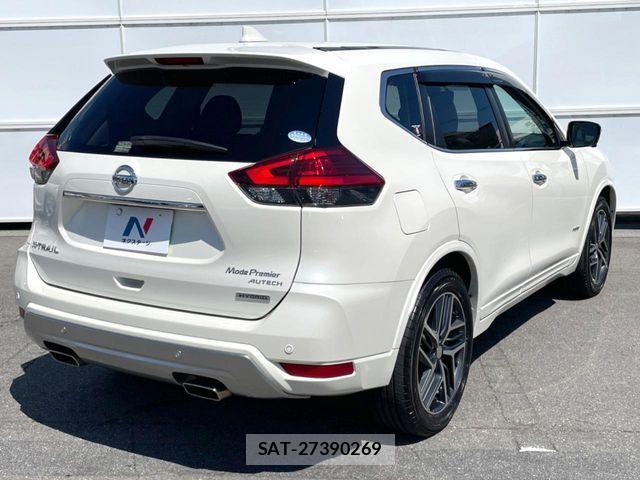 Nissan X-TRAIL HYBRID 2018-05 8883131-16