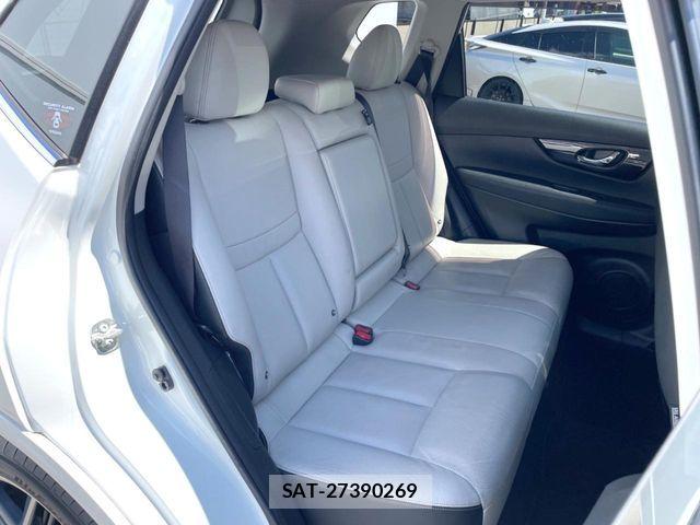 Nissan X-TRAIL HYBRID 2018-05 8883131-8