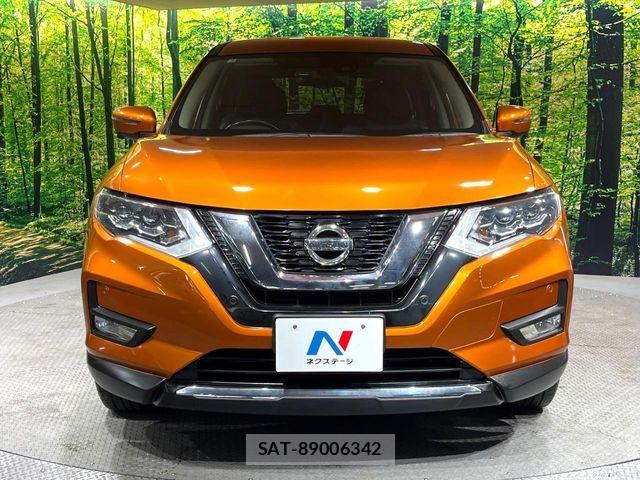Nissan X-TRAIL HYBRID 2017-05 8883132-13